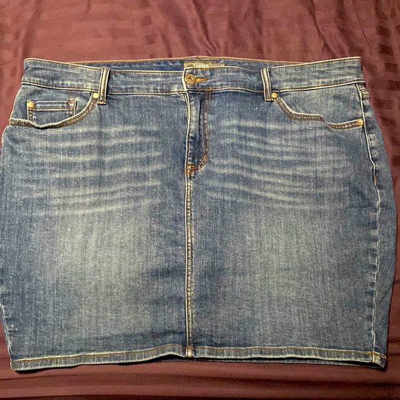 Le Jean | Skirts | Nwt Le Jean Alexis Mini Jeans Skirt Size 26 | Poshmark